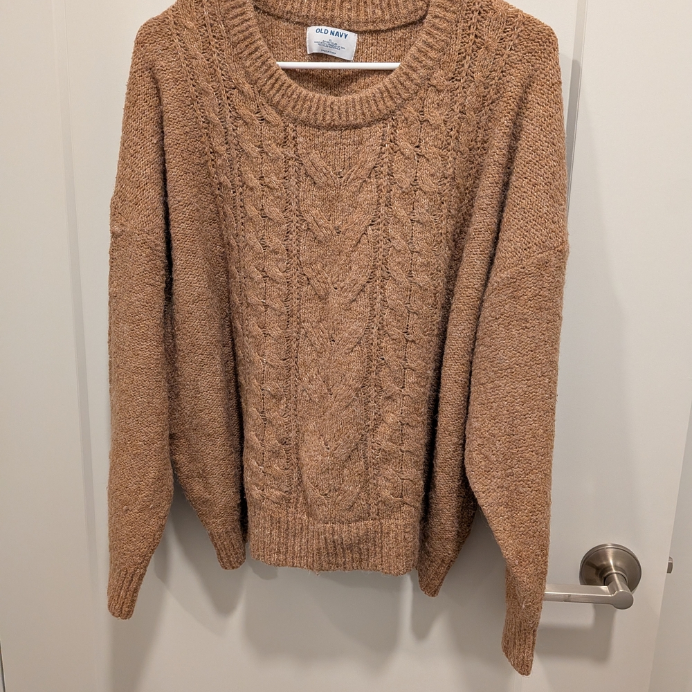Old Navy Women's Tan Cable Knit Crewneck Sweater